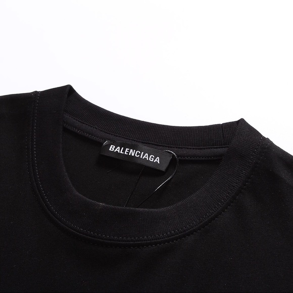 Balenciaga - Picture 4 of 8